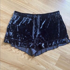 Victorias Secret Velvet Gray Shorts with Ruffle Hem Size Small Jan 2018 Small